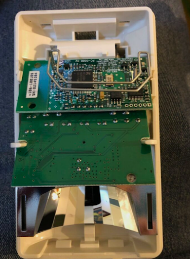 PIR DETECTOR MOVIMIENTO CON AJUSTES DE LENTE (UL)